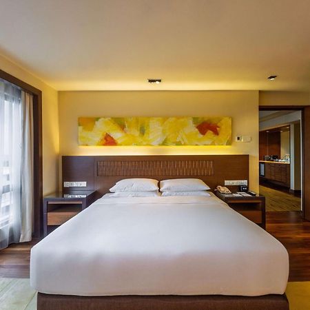 Hyatt Regency Kinabalu Hotel Kota Kinabalu Ngoại thất bức ảnh