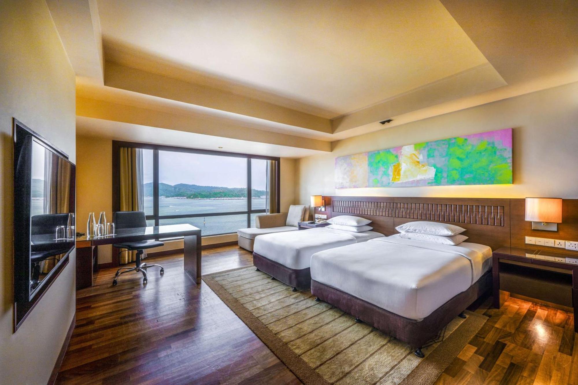 Hyatt Regency Kinabalu Hotel Kota Kinabalu Ngoại thất bức ảnh